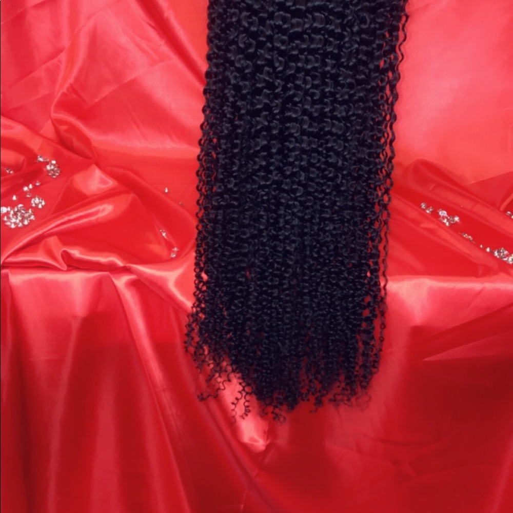 Hair - Picture 3 of 3